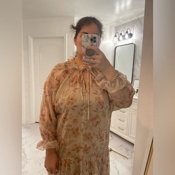 VICI Frolic Floral Tiered Boho Midi Dress Size M - Picture 6 of 14